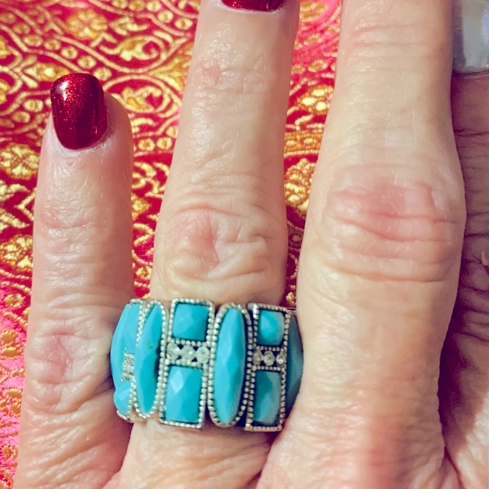 NWOT Turquoise stretch ring